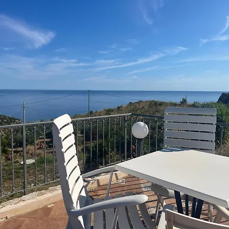 Vista Mare 360 Holiday home *